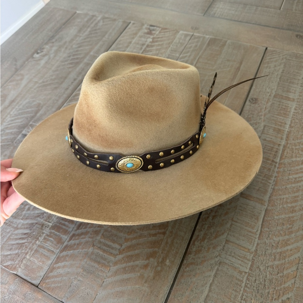 Western hat